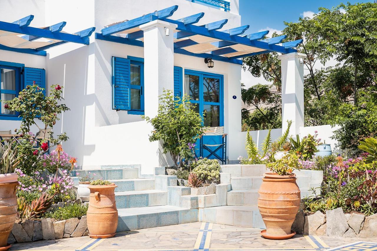 Livadia Beach Suite Екстериор снимка